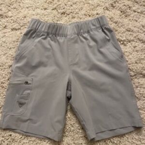 Columbia Performace Golf shorts SIZE MEDIUM